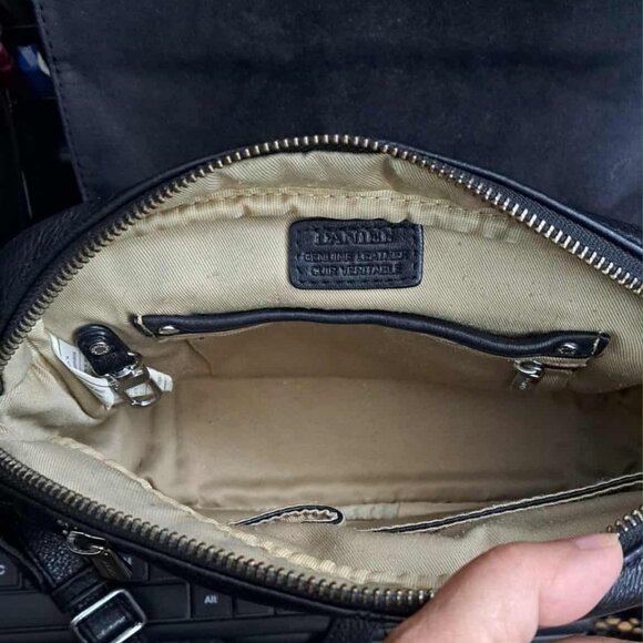 Authentic Danier Genuine Leather Crossbody Bag - Picture 10 of 10